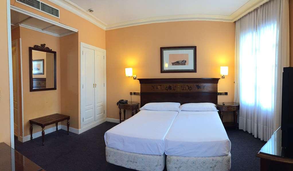 Express & Novena, An Ihg Singapura